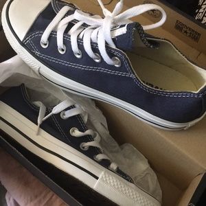 BRAND NEW Converse Navy Blue